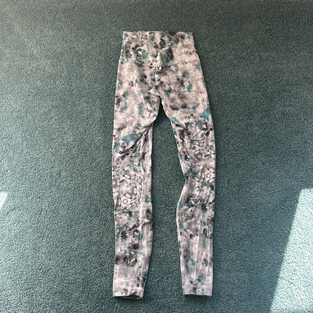 Lululemon Align High Rise Legging - Picture 2 of 4